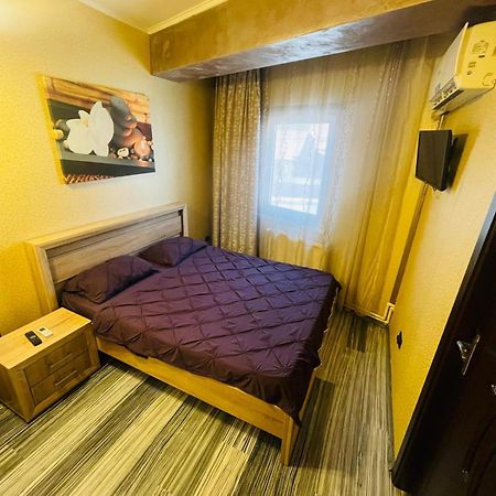 Urban Rez Suites Iasi Exterior foto